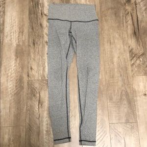 LULULEMON wunder under *old*